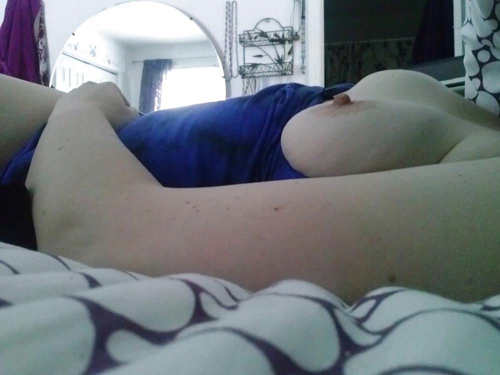 25P Perky Nipples Shots!!!