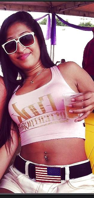 25P Hot babes no nude