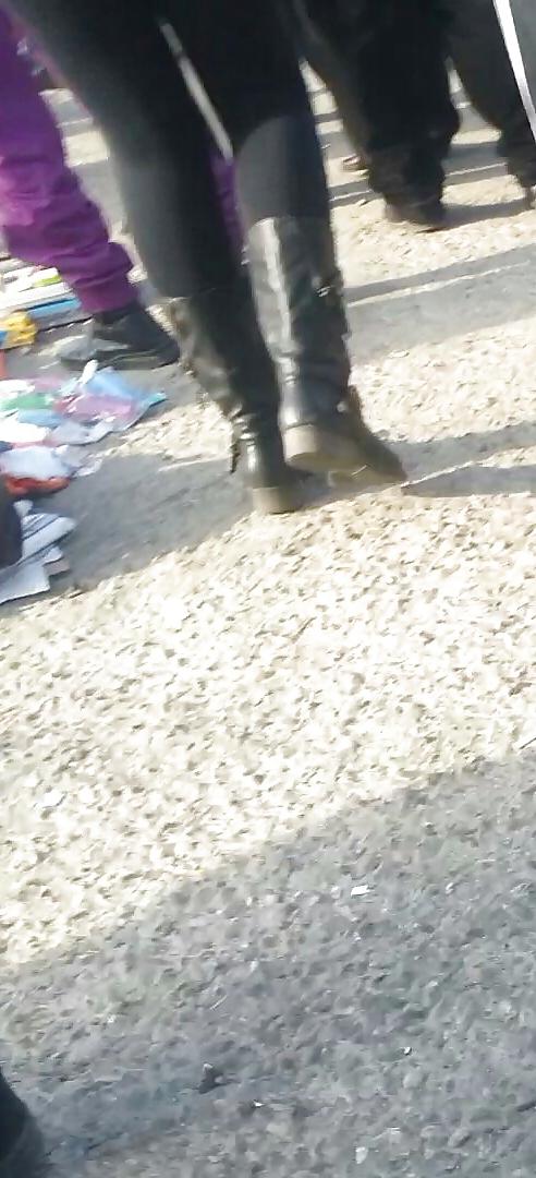 25P Sexy feet, legs annd ass romanian