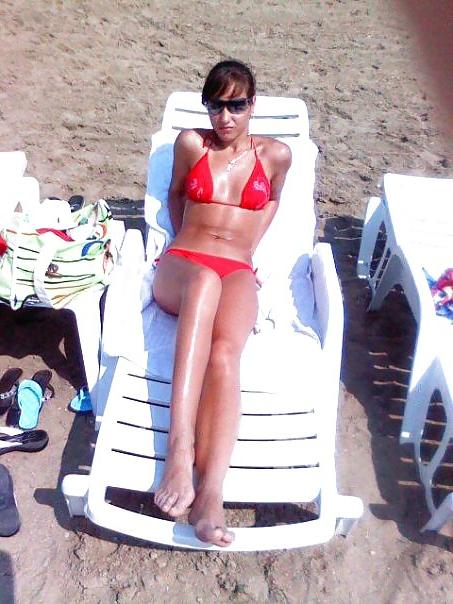 25P Greek women in Greek beaches