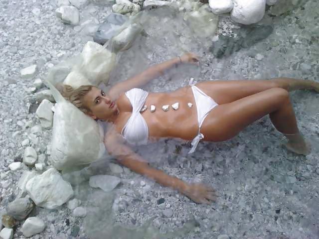 25P Greek women in Greek beaches