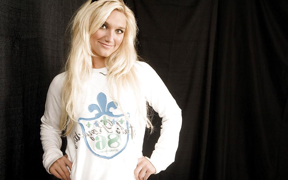 25P Brooke Hogan vs. Ivanka Trump