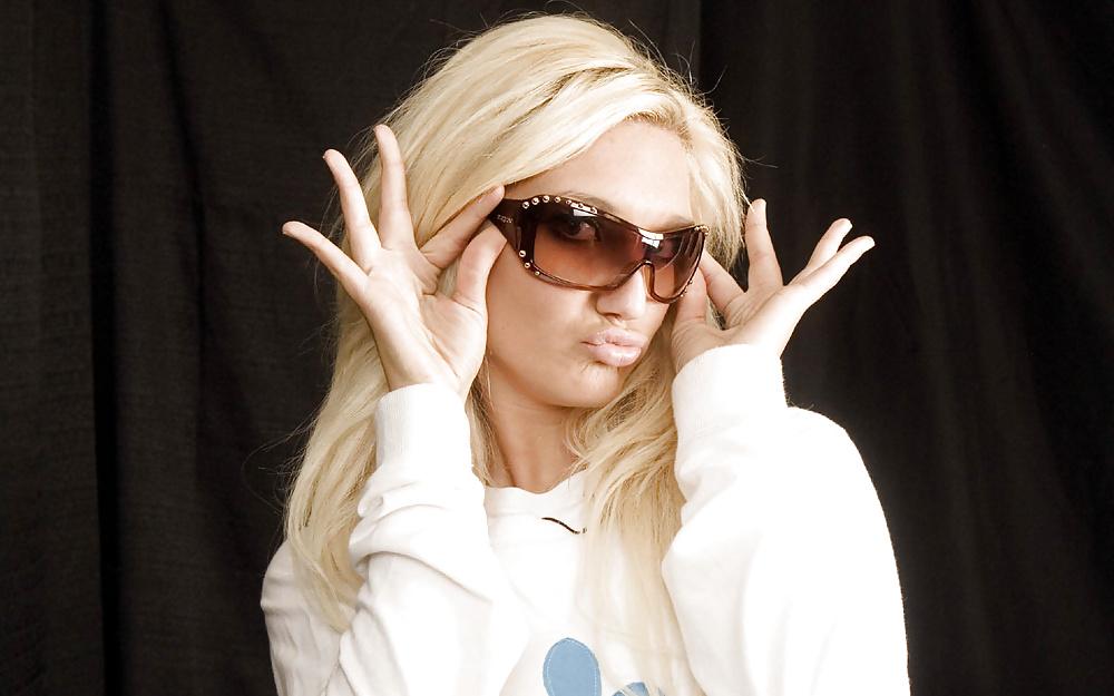 25P Brooke Hogan vs. Ivanka Trump