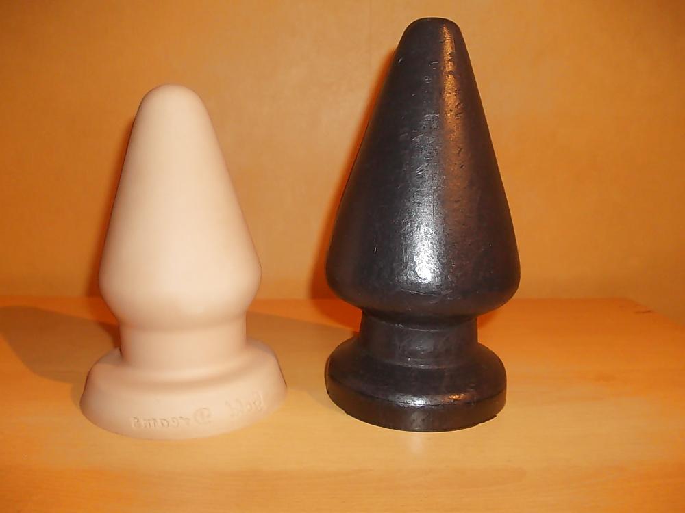 15P My New 4.5 Inch XL Humungous Butt Plug.