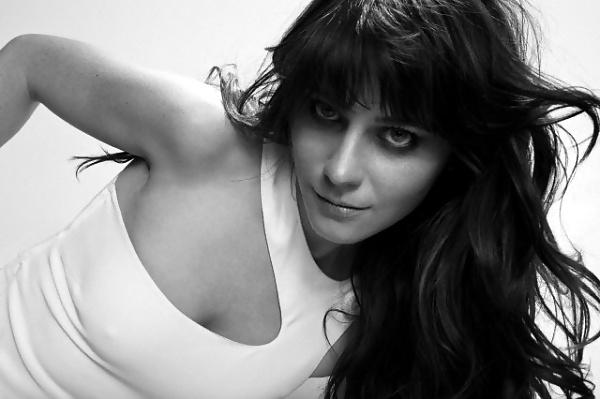 25P Zooey Deschanel  vs Alexis Bledel