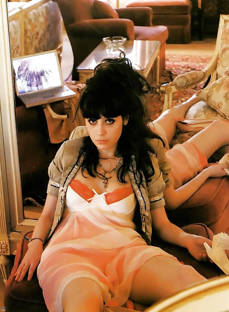 25P Zooey Deschanel  vs Alexis Bledel