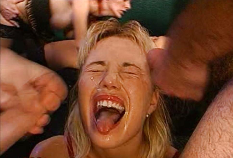25P Smiling group facials 53