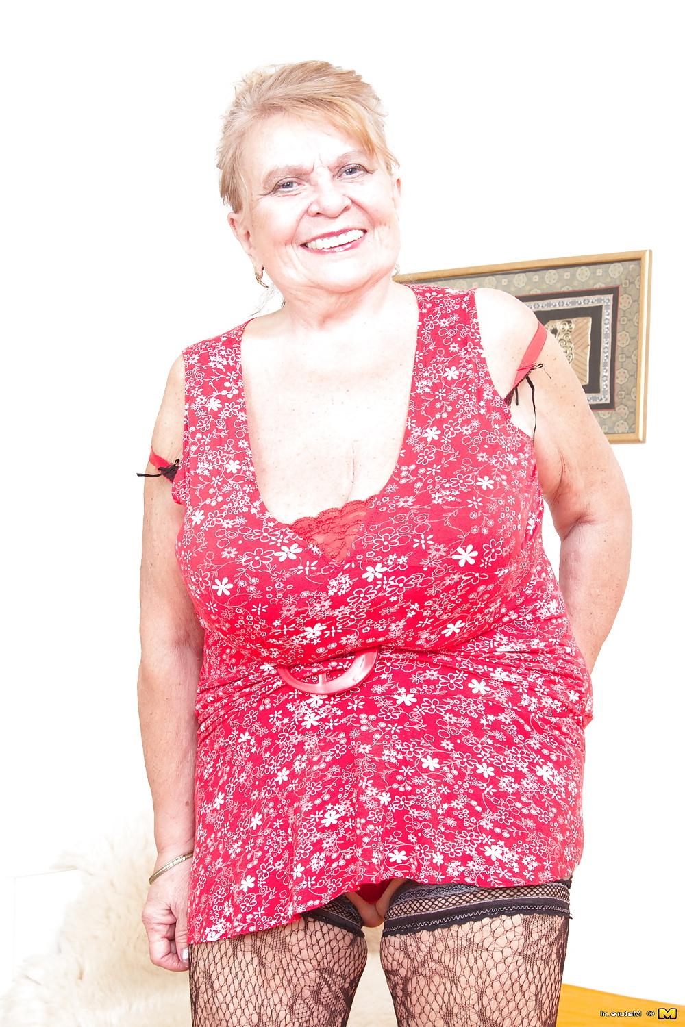 25P Old BBW granny with HUGE saggy tits PART 2