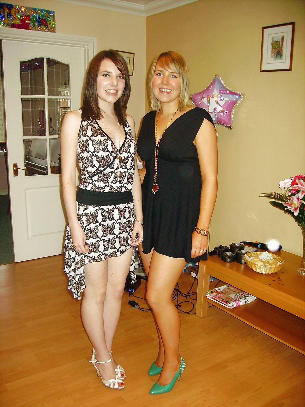 25P Women Dressed to Seduce (NN)