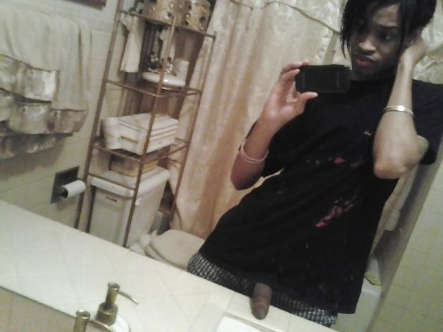 9P EBONY TRANNY BIG DICKS