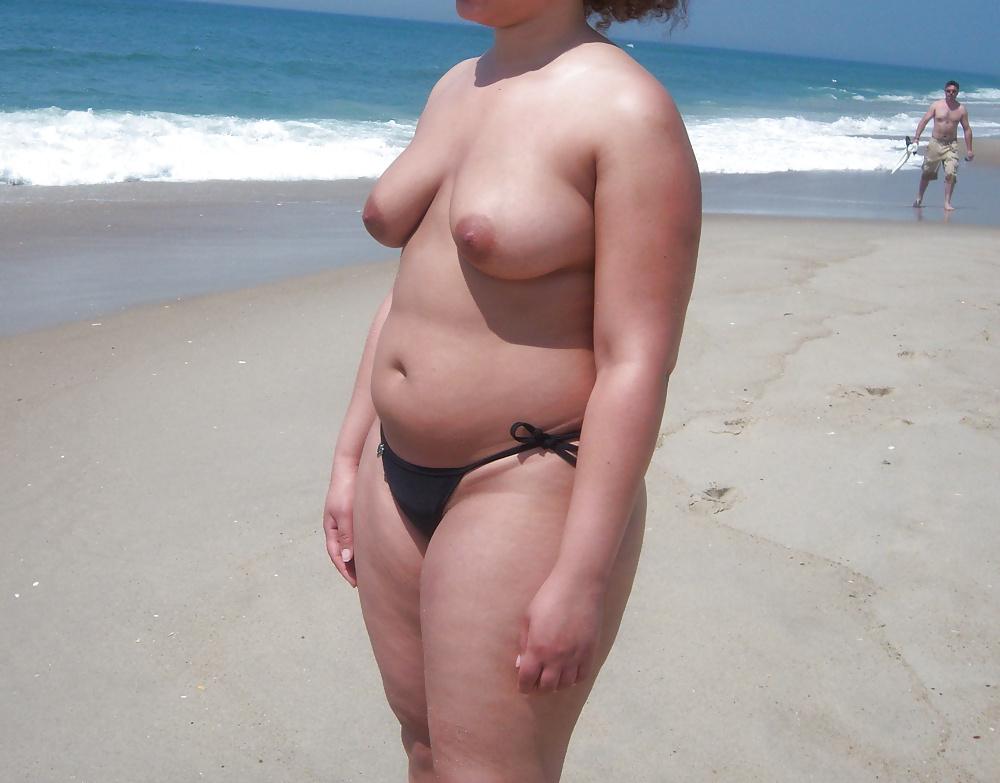 25P Shaved chubby Latin wife at nude beach