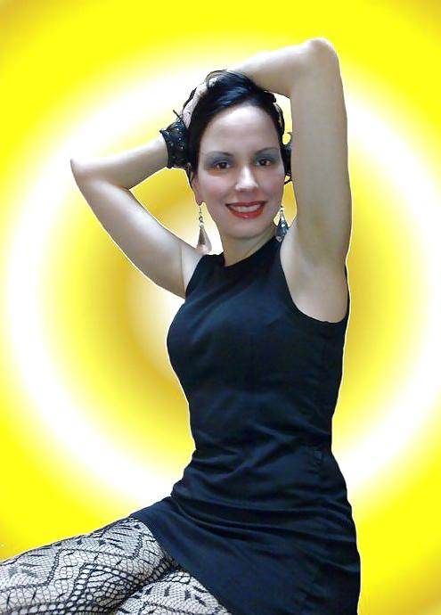 16P Lovely Serbian Lady - Ceca