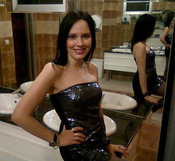 16P Lovely Serbian Lady - Ceca