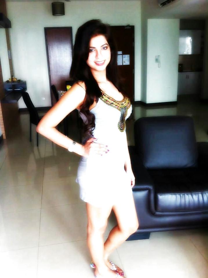 15P Sexy Girl (Non Nude)