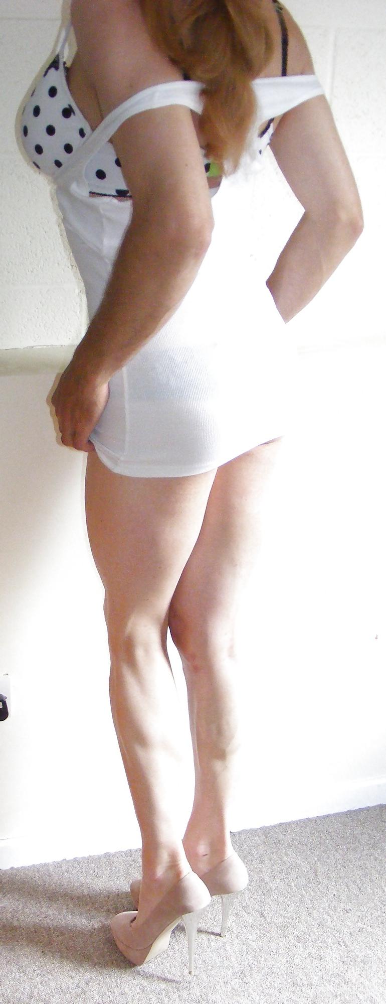 25P Stripping with dildo close up