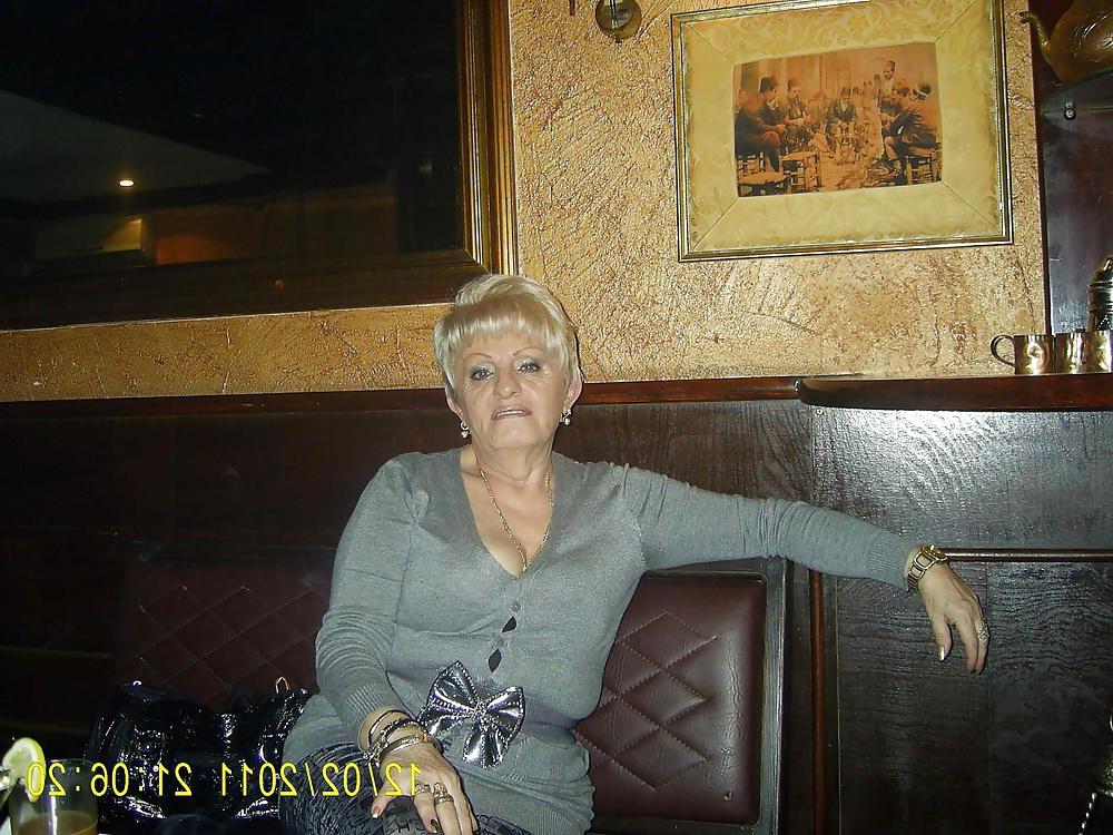 25P Sexy Granny Slut