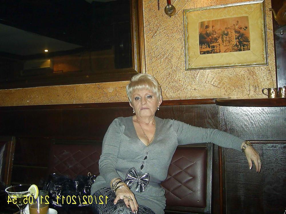 25P Sexy Granny Slut