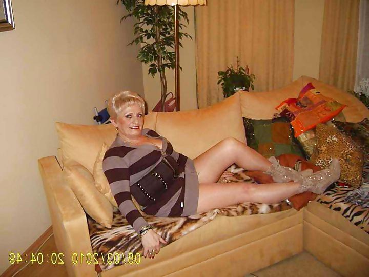 25P Sexy Granny Slut