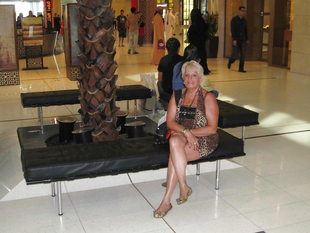 25P Sexy Granny Slut
