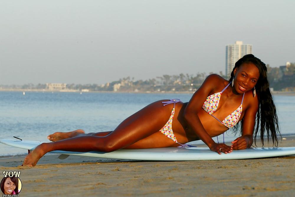 15P Venus Williams Bikini and Nude Shoot..