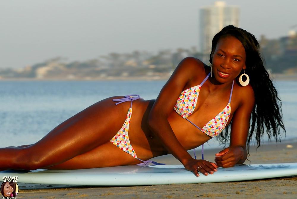 15P Venus Williams Bikini and Nude Shoot..