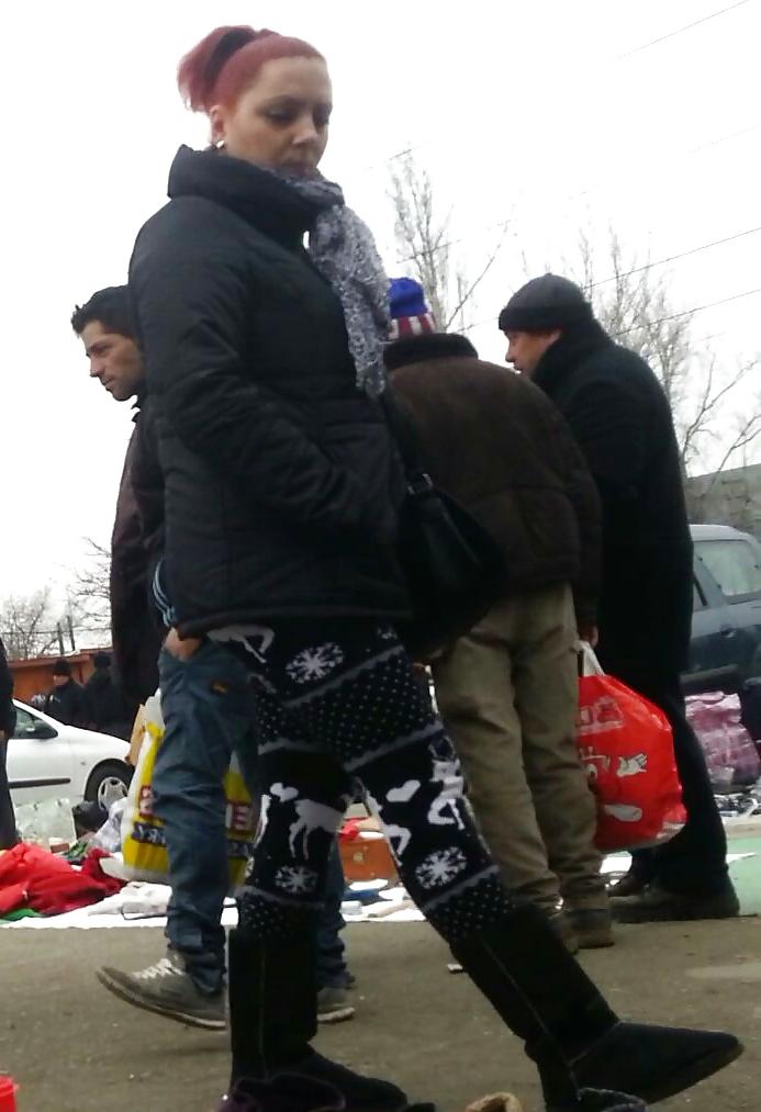 25P Romanian feet 