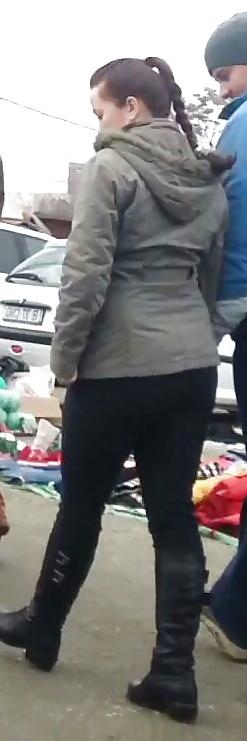 25P Romanian feet 
