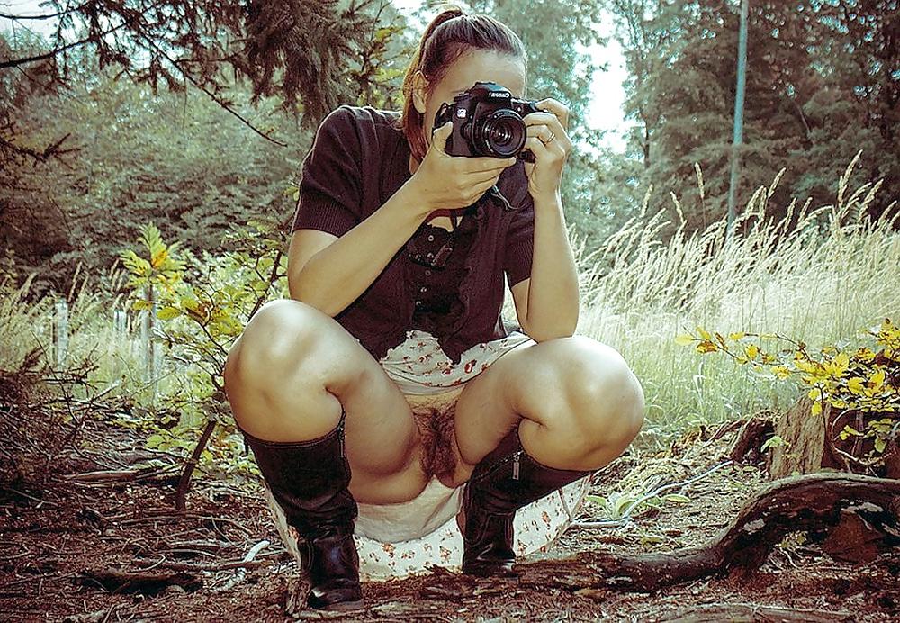 21P Upskirt no panties outdoor