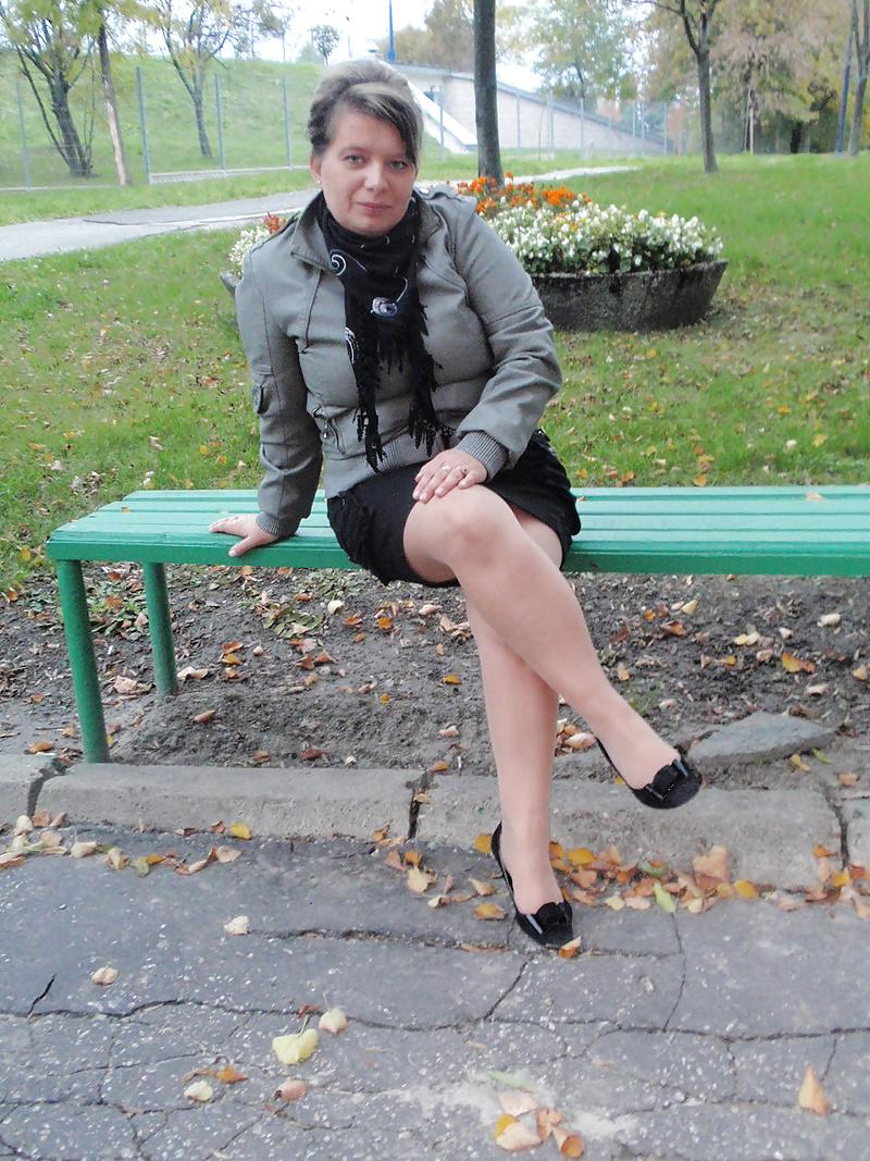 14P Mature Pantyhosed Lady