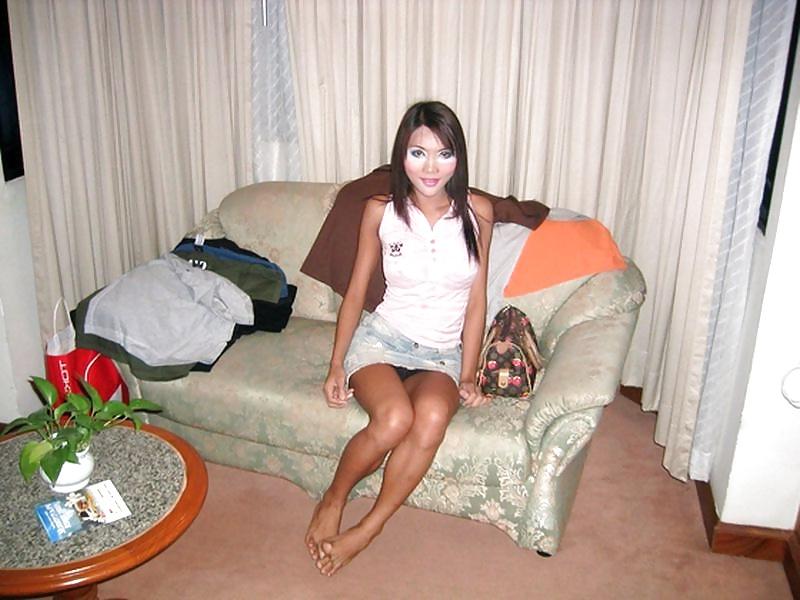 12P Bangkok Ladyboy Be