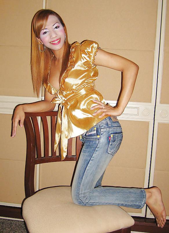 12P Bangkok Ladyboy Be
