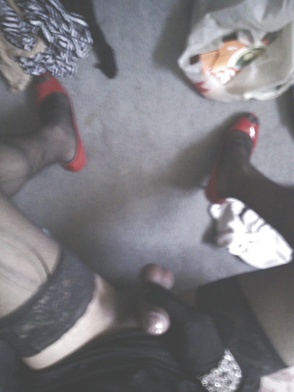 9P Enslaved clit and plugged...