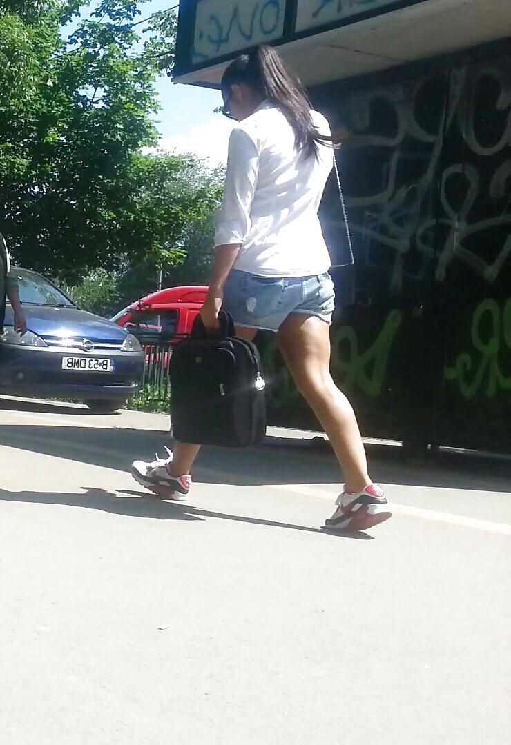 18P Sexy ass street romanian