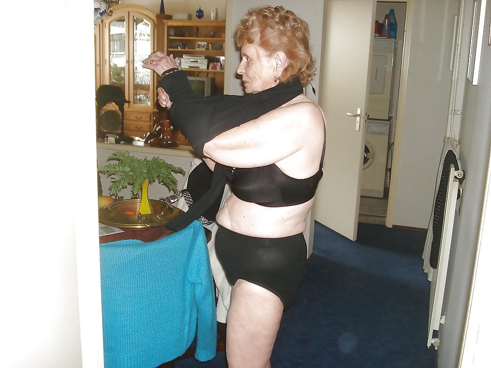 14P Grandma Is Still Sexy
