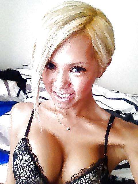 25P Shemale-Ladyboy 5