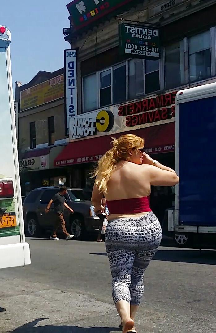 25P Latina Milf Mega Bubblebutts