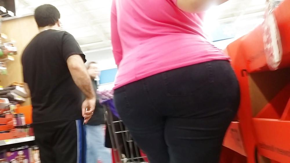 25P Latina Milf Mega Bubblebutts