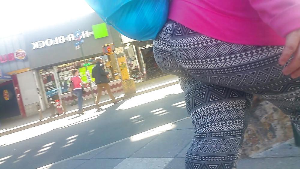 25P Latina Milf Mega Bubblebutts