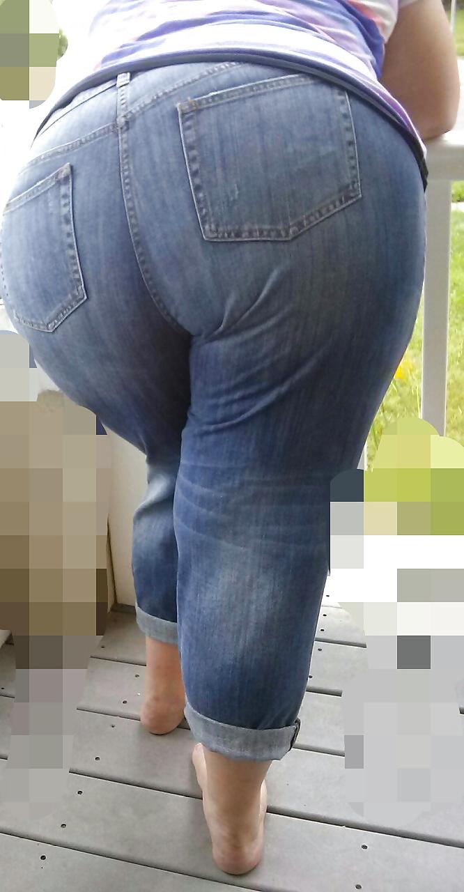 6P Pawg showing off 