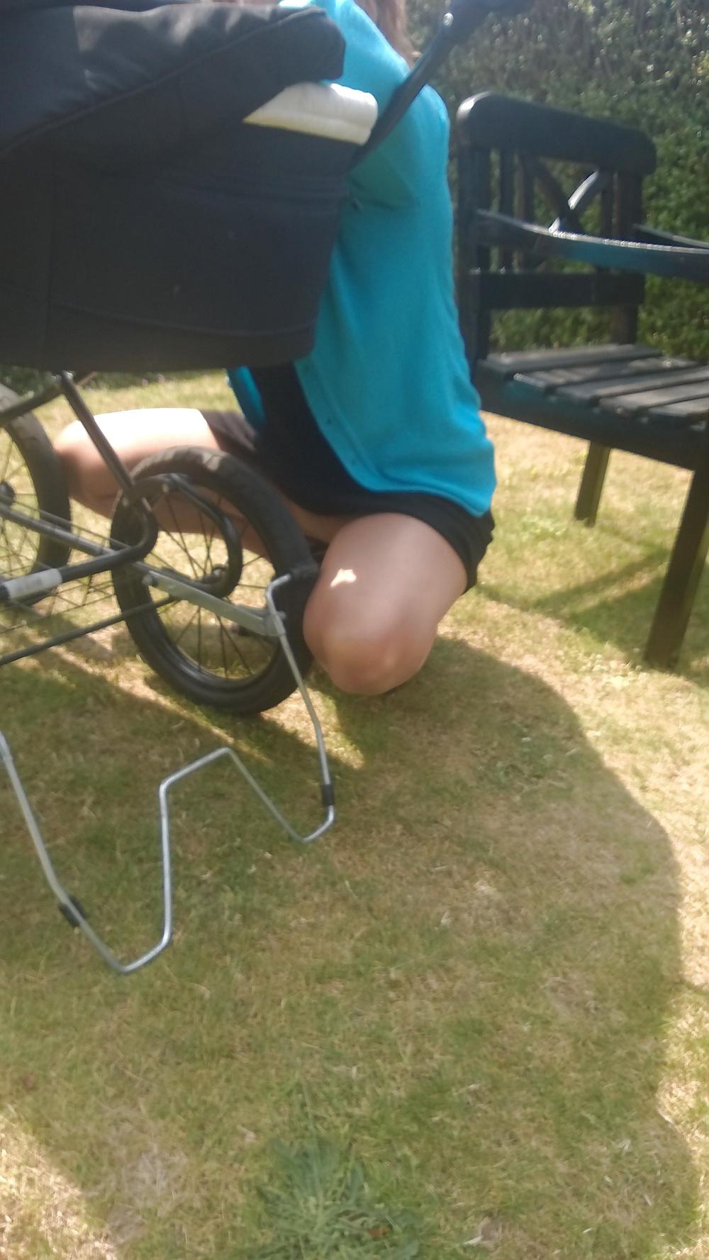 14P Upskirt, no panties