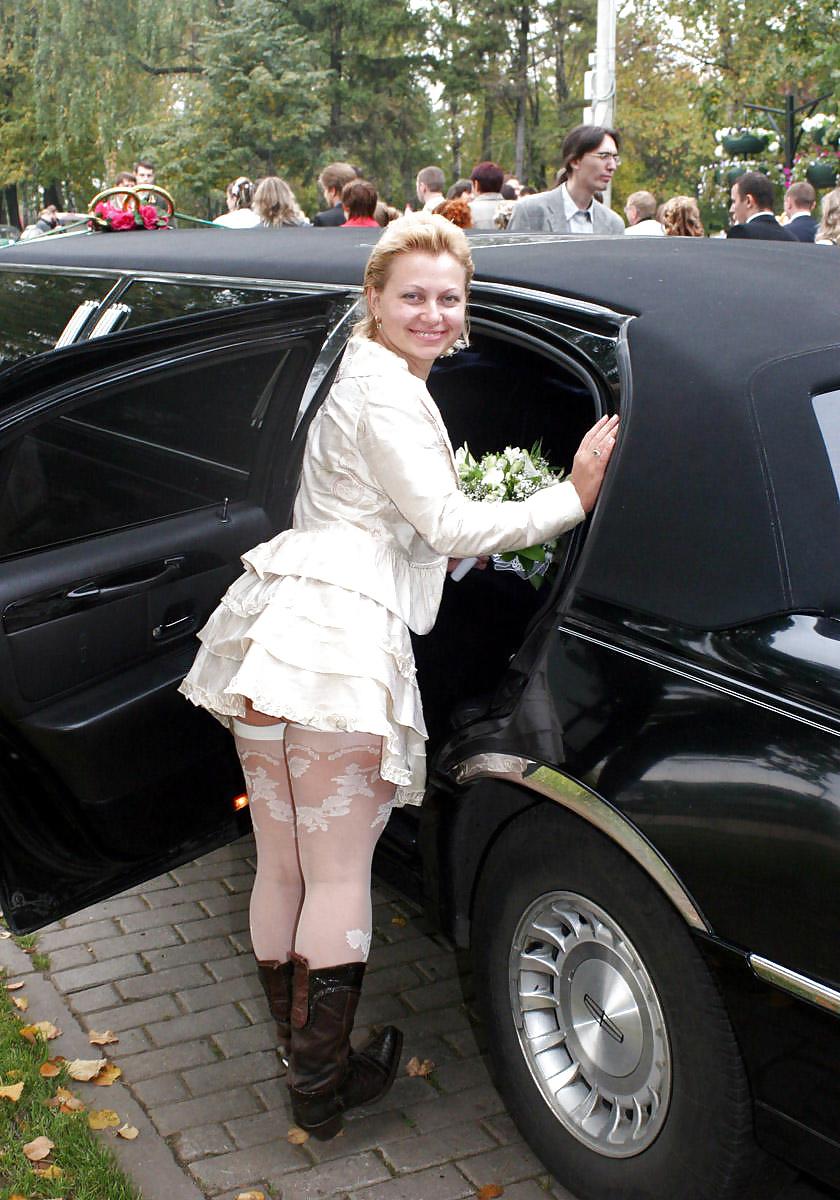 25P Bridal voyeur