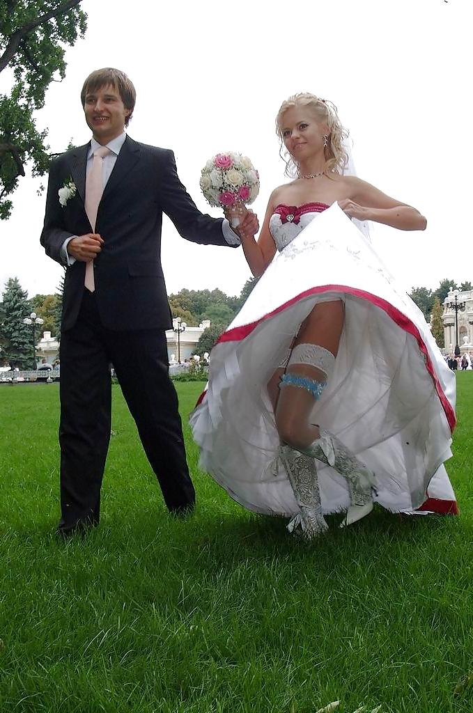 25P Bridal voyeur