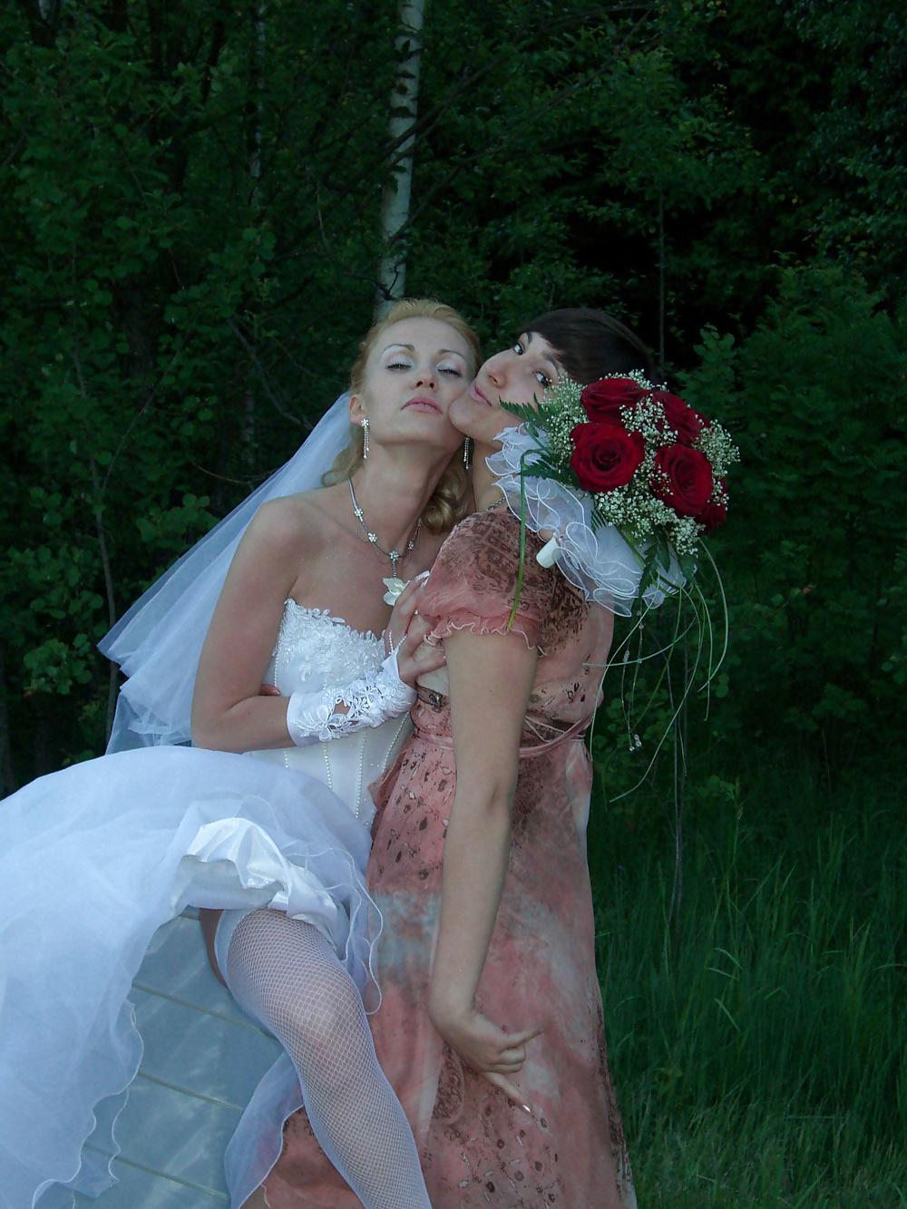 25P Bridal voyeur