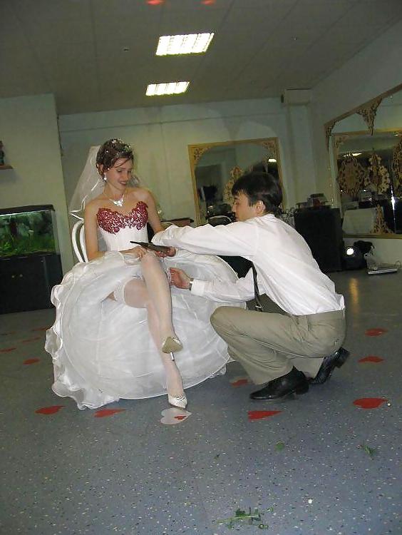 25P Bridal voyeur