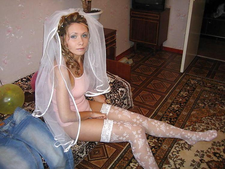 25P Bridal voyeur