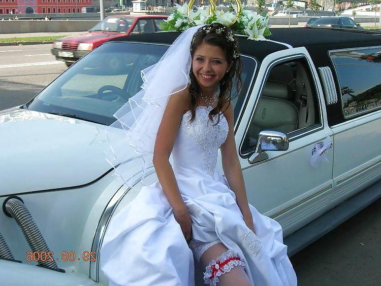25P Bridal voyeur