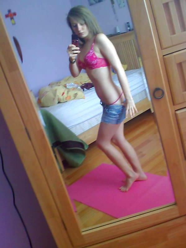 15P Nice (non nude) girls 31