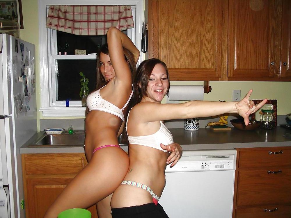 15P Nice (non nude) girls 32