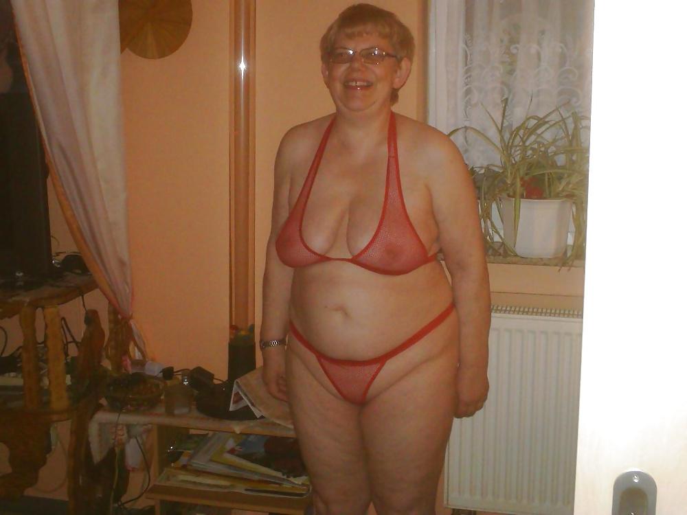 25P Grab a granny 138