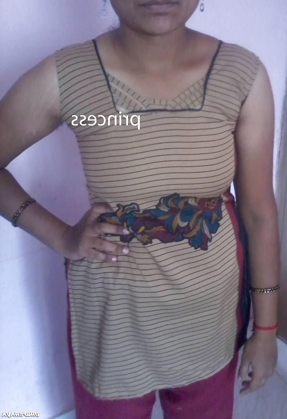 8P HOT TAMIL LADY VINAYAA 5